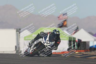 media/Jan-18-2026-CVMA (Sun) [[519f600f45]]/Race 12- Formula 40 MW and LW/